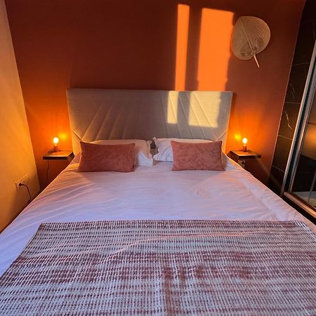 L Hirondelle 3 Bed & Breakfast Erondelle Exterior photo