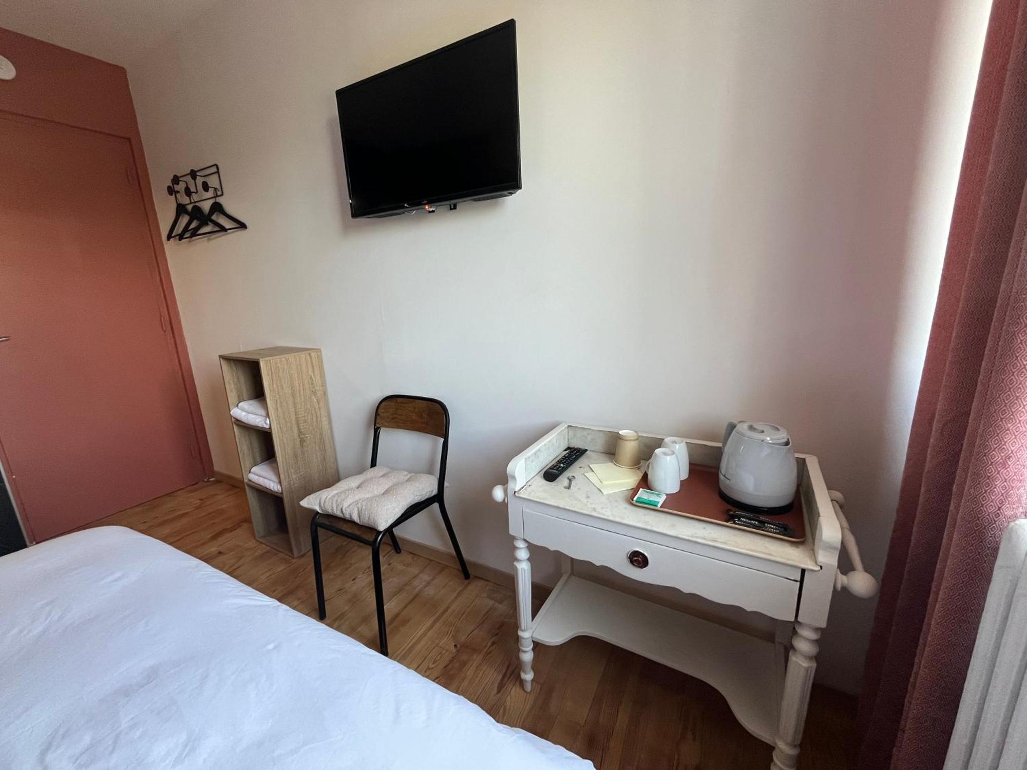 L Hirondelle 3 Bed & Breakfast Erondelle Exterior photo