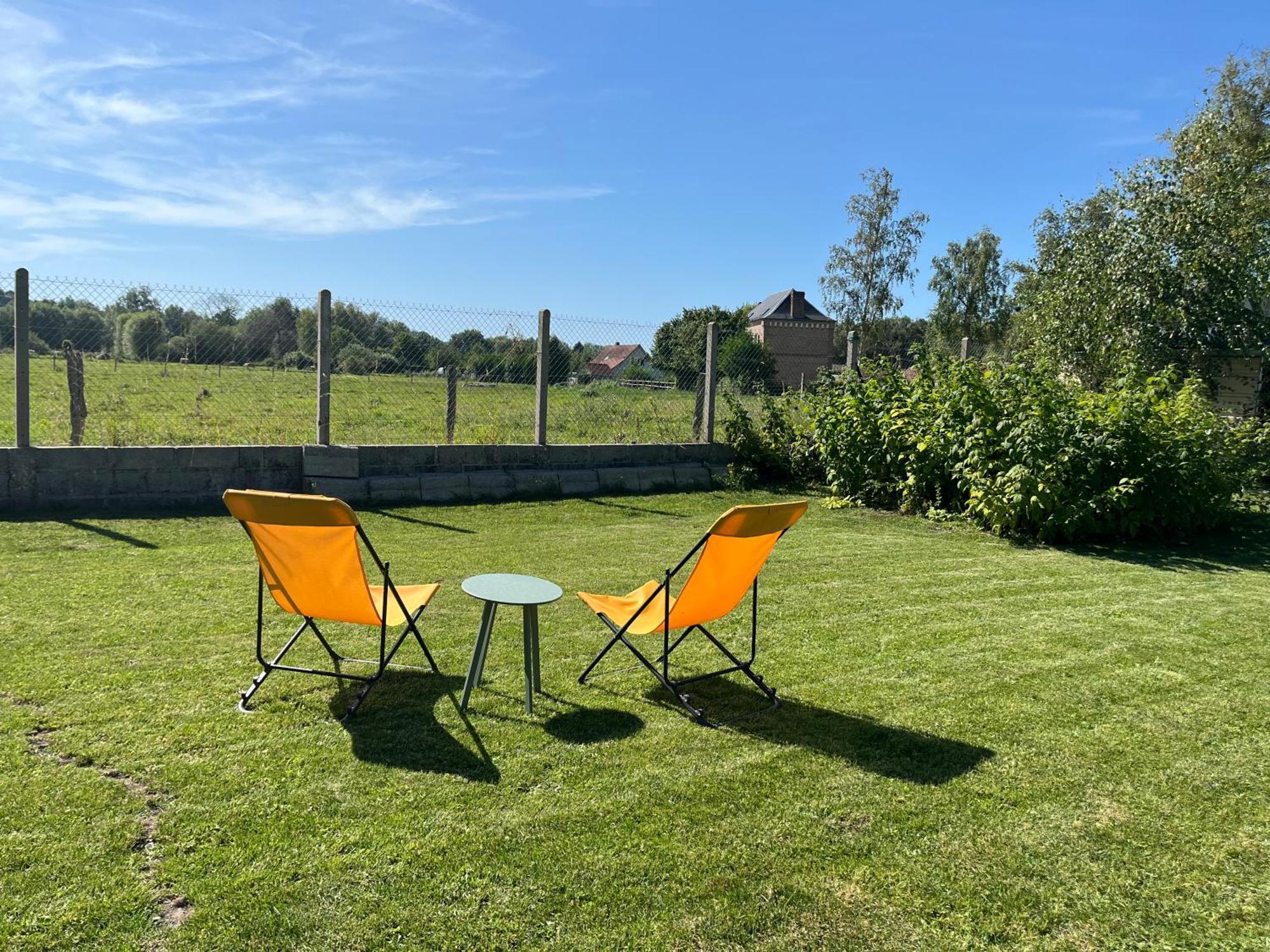 L Hirondelle 3 Bed & Breakfast Erondelle Exterior photo